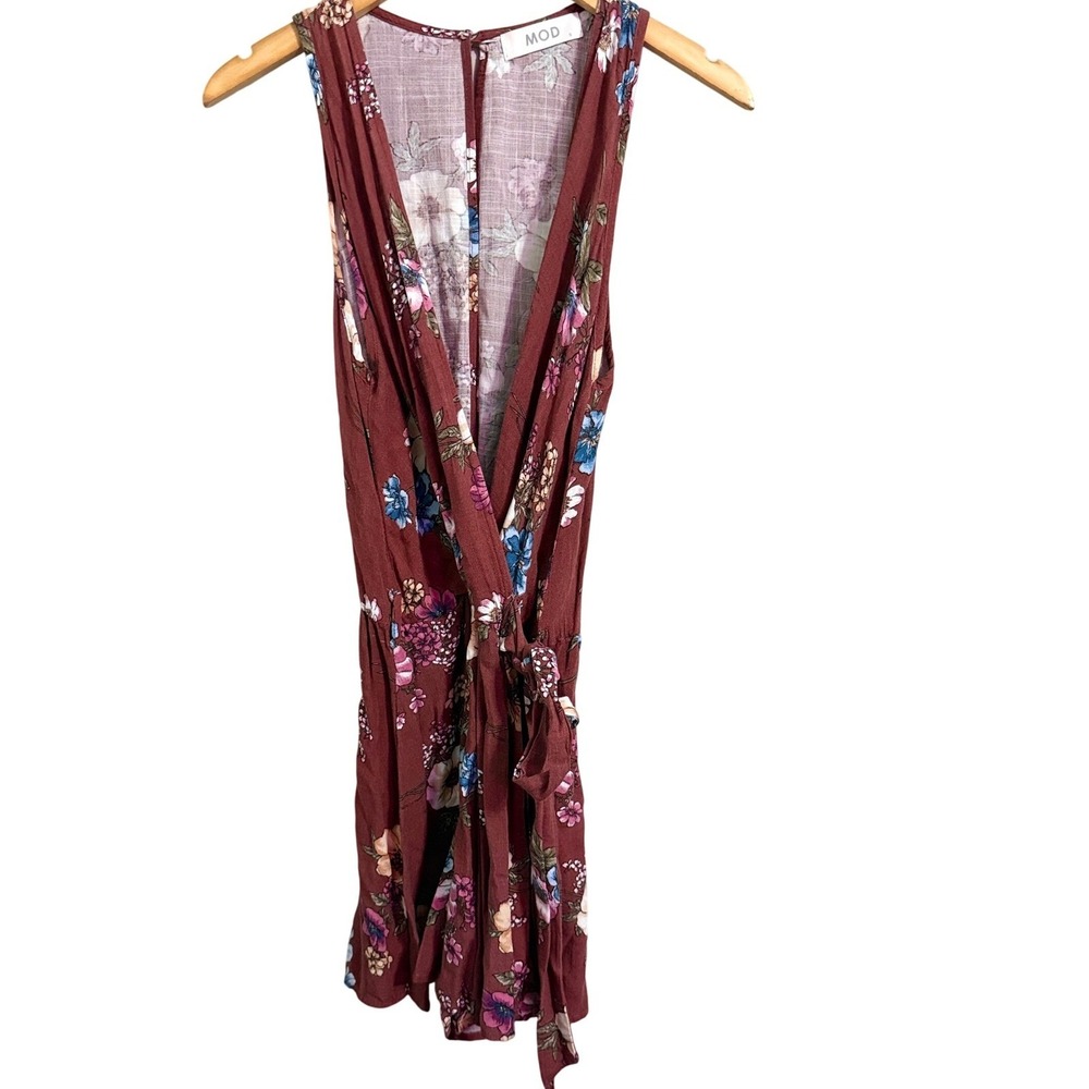 MOD Short Romper Floral Print Burgundy Sleeveless Tie Waist‎ Women's